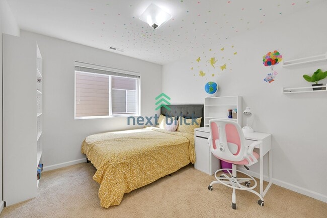 Building Photo - Spacious 4-Bed & 2.5 Bath Single Family Ho...