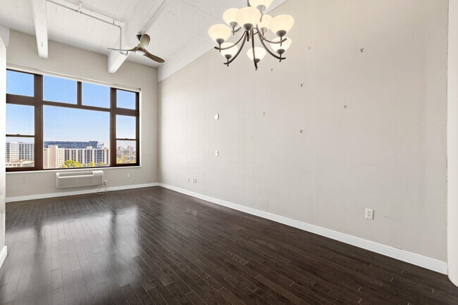Building Photo - 1500 Washington St