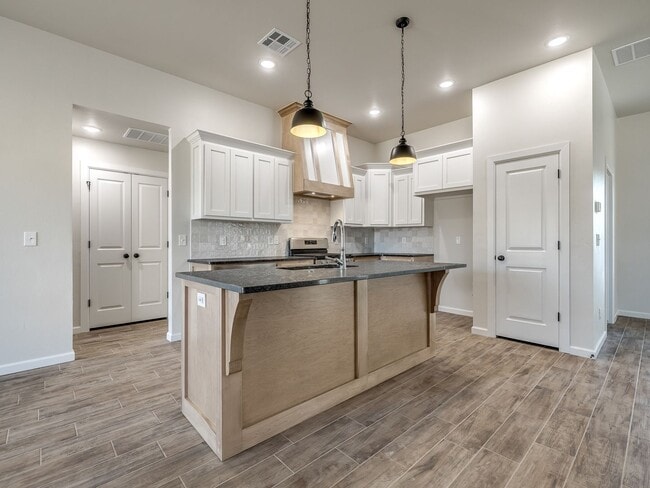 Building Photo - New Home in Azalea Farms!