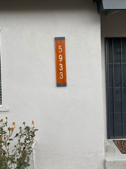 Building Photo - 5933 Gaviota Ave