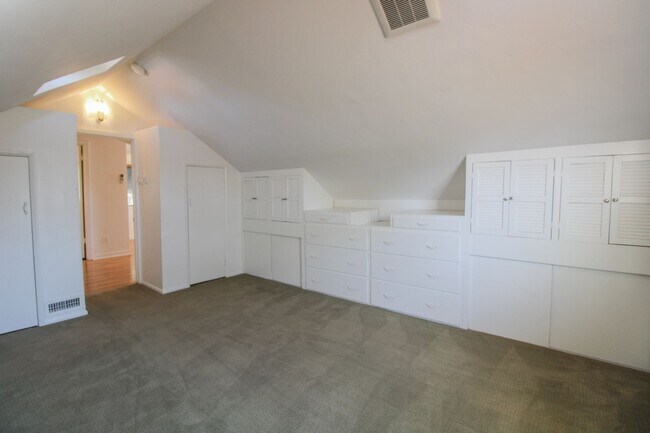 Building Photo - 4 Bedroom House with HUGE Backyard on Historic Buchon St. Near Downtown SLO