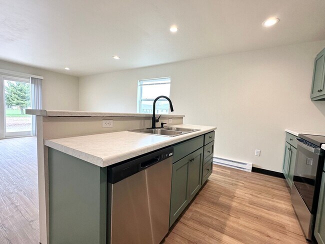 Building Photo - 507-509 Rustic Ridge Drive