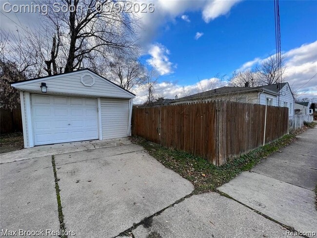 Building Photo - 1824 University St