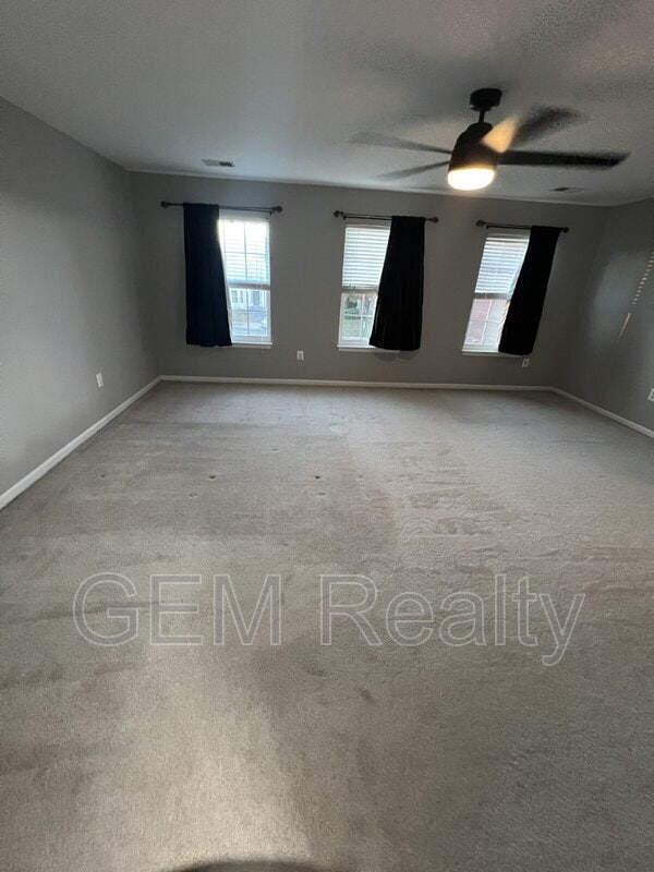 Building Photo - 11 Maggie Ct