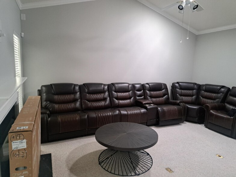 Building Photo - 710 Latta Cir