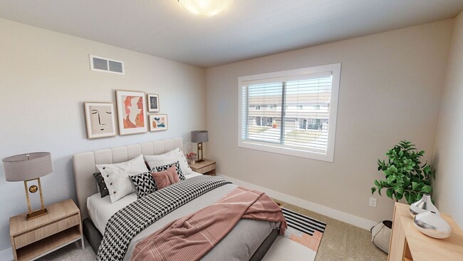 Building Photo - Gilbert 3 Bedroom Townhouse Available Augu...