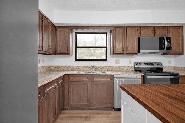 Building Photo - 9183 Indian Mound Ct NW