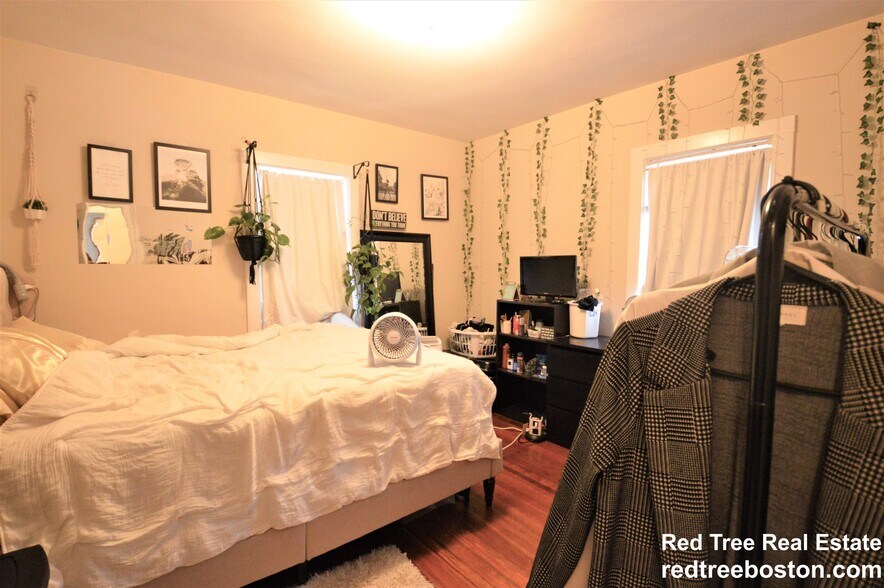 Building Photo - 42 Claymoss Rd