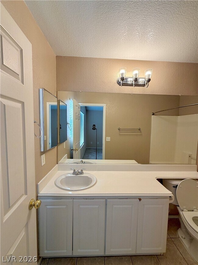 Building Photo - 1420 Dream Bridge Dr