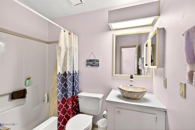 Building Photo - 932 Chula Ct