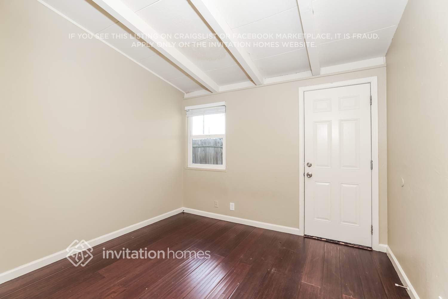 Building Photo - 1467 Michigan St