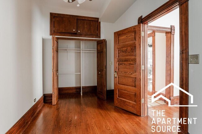 Building Photo - 2 bedroom in Chicago IL 60647