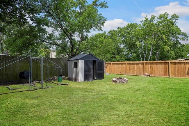 Building Photo - 23419 Prairie Bird Dr
