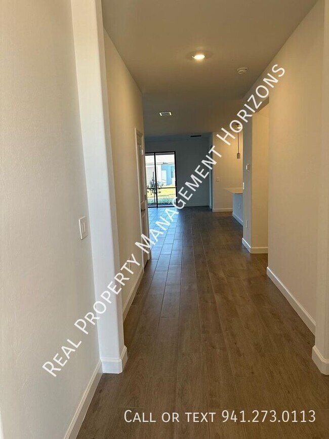 Building Photo - 14964 Serene Shrs Lp