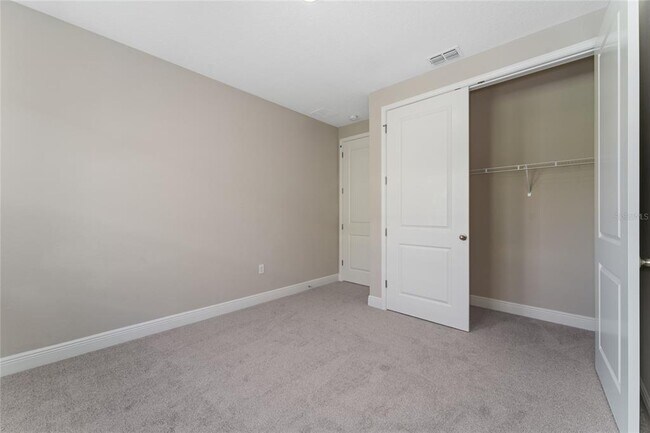 Building Photo - 13254 McMillan Dr