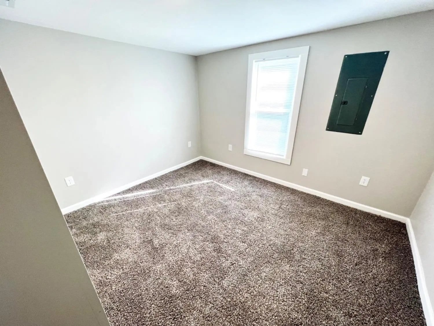 Building Photo - 4204 Kugler Mill Rd