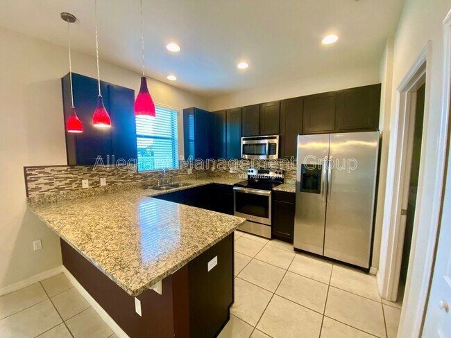 Building Photo - 2363 Seven Oaks Dr