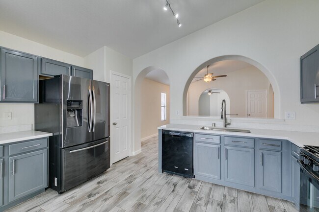 Building Photo - Beautiful 3 bedroom home near South Summerlin!