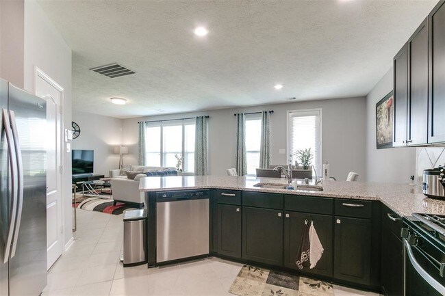 Building Photo - 16410 Mueschke Rd