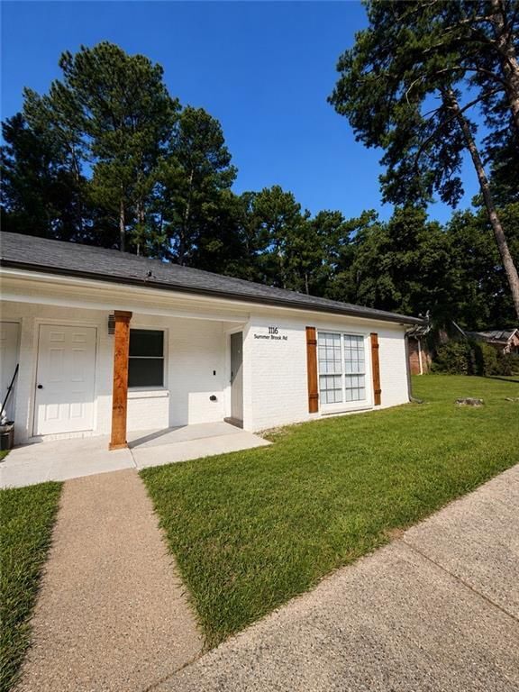 Building Photo - 1116 Summer Brook Rd