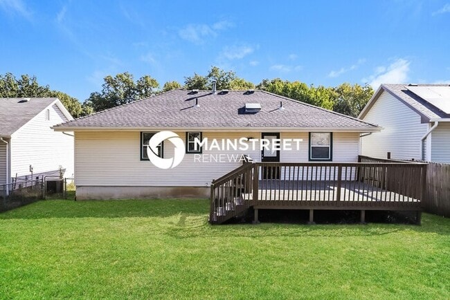 Building Photo - 4 Bedroom Pet-Friendly Home in KANSAS CITY, MO with Main Street Renewal