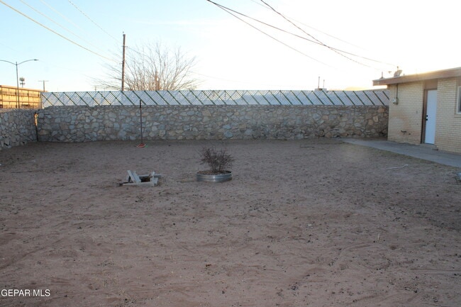 Building Photo - 9752 Blue Wing Dr