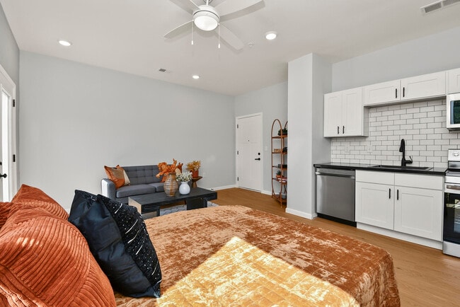 Building Photo - 505 W Grand St