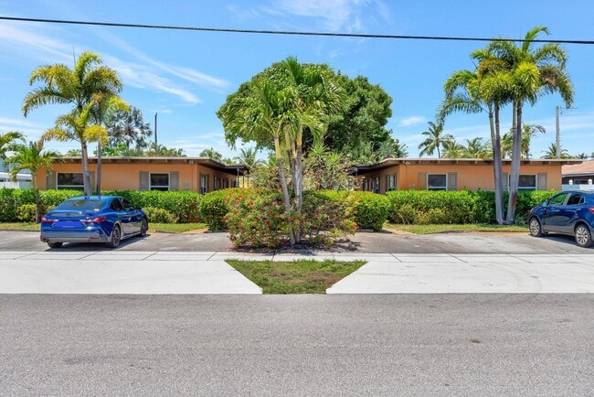 Primary Photo - 712 SE 4th Ave