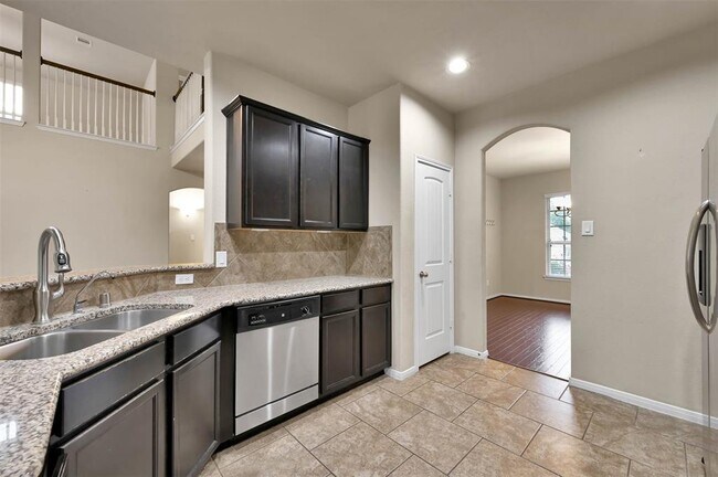 Building Photo - 2458 Garden Falls Dr