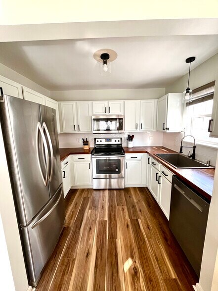 Building Photo - 13232 Lampmeade Ln