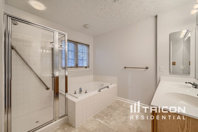 Building Photo - 8384 Frostwood Dr