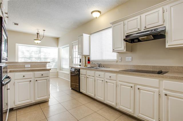 Building Photo - 1908 Walters Dr