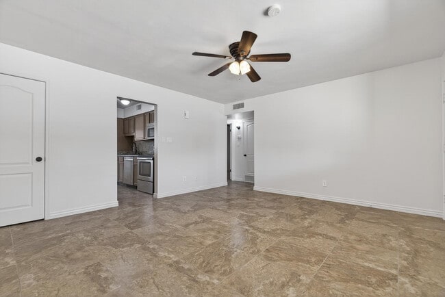 Building Photo - 7802 E Heatherbrae Ave