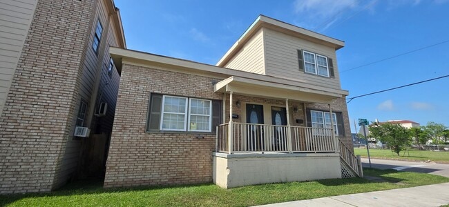 Building Photo - 2804 Avenue H