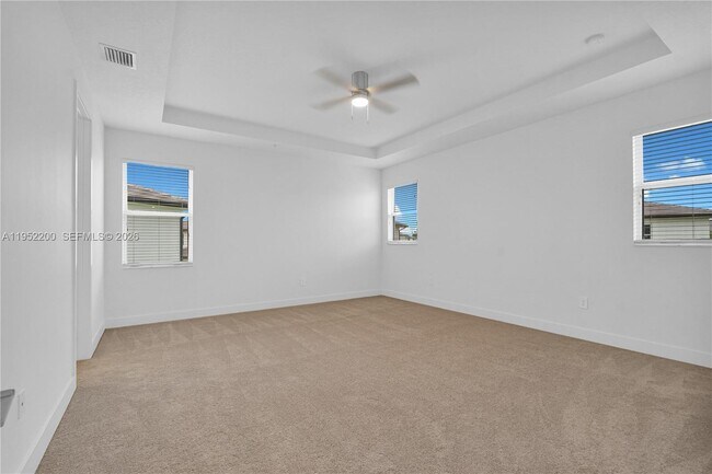 Building Photo - 4422 SW 122nd Ter