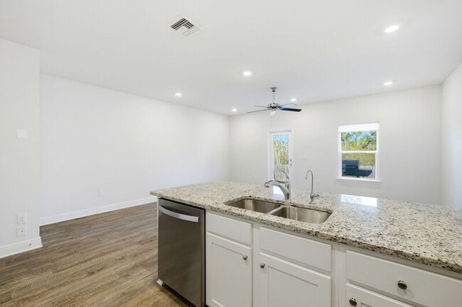 Building Photo - 1651 Caleigh Ct