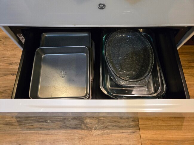 Building Photo - 1213 5th St