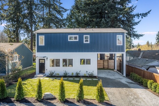 Primary Photo - Beautiful Brand New 2bed 2.5bath Seattle H...