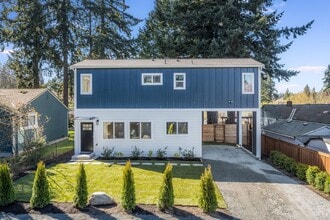 Building Photo - Beautiful Brand New 2bed 2.5bath Seattle H...