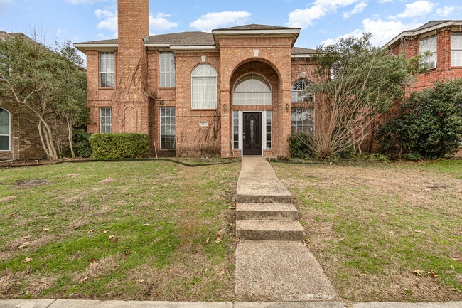 Building Photo - 704 White Oak St