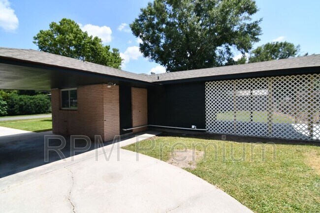 Building Photo - 3454 Harrison St