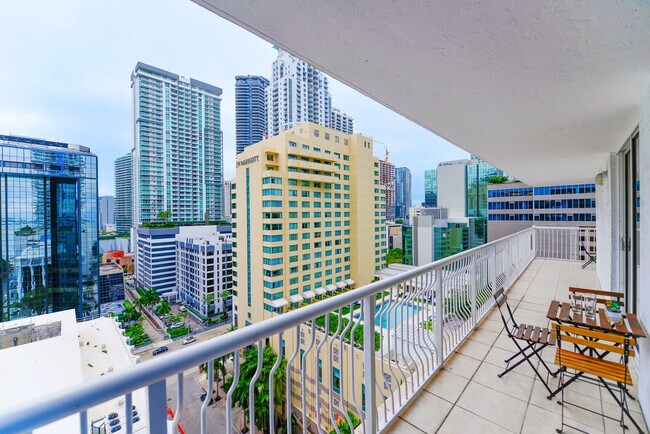 Building Photo - 1200 Brickell Bay Dr