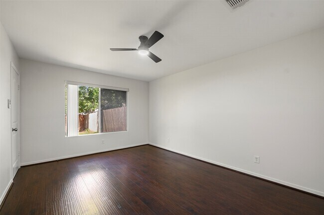 Building Photo - 2922 Whetrock Ln
