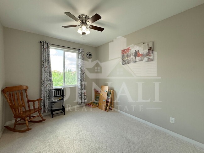 Building Photo - 1729 W Myrna Ln
