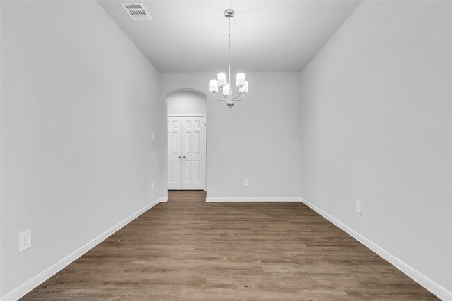 Building Photo - 935 Golden Willow Ln