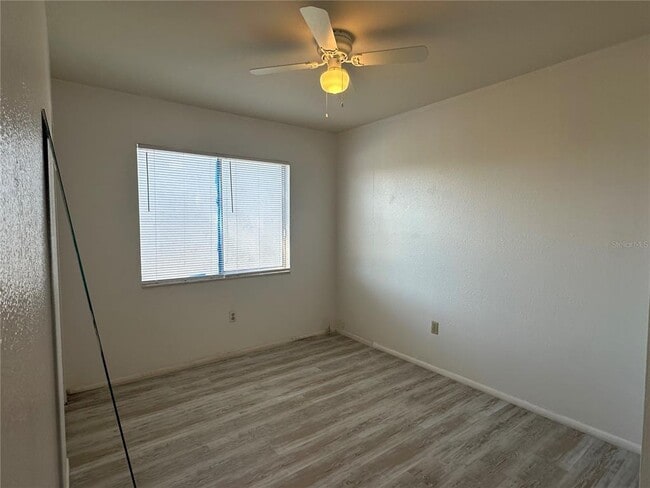 Building Photo - 8100 Pickwick Rd