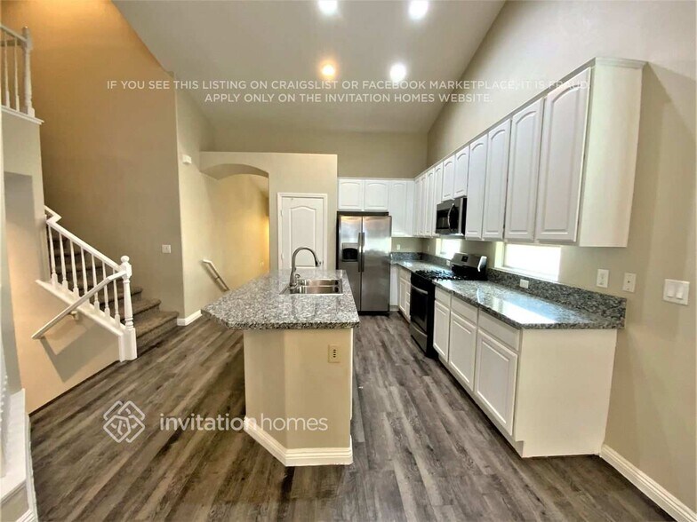 Building Photo - 9132 Little Horse Ave