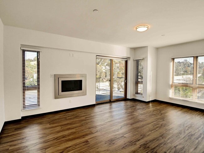 Primary Suite with Fireplace - 2612 Corralitas Dr
