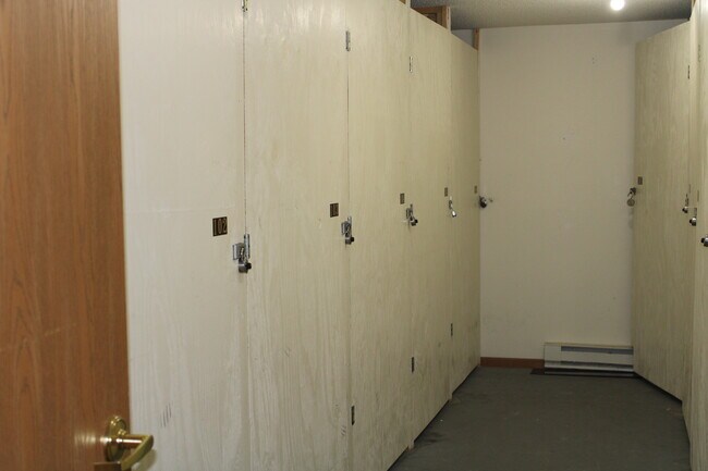 Building Photo - 720 8th Ave