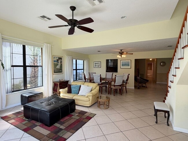 Building Photo - 2570 Shadybranch Dr